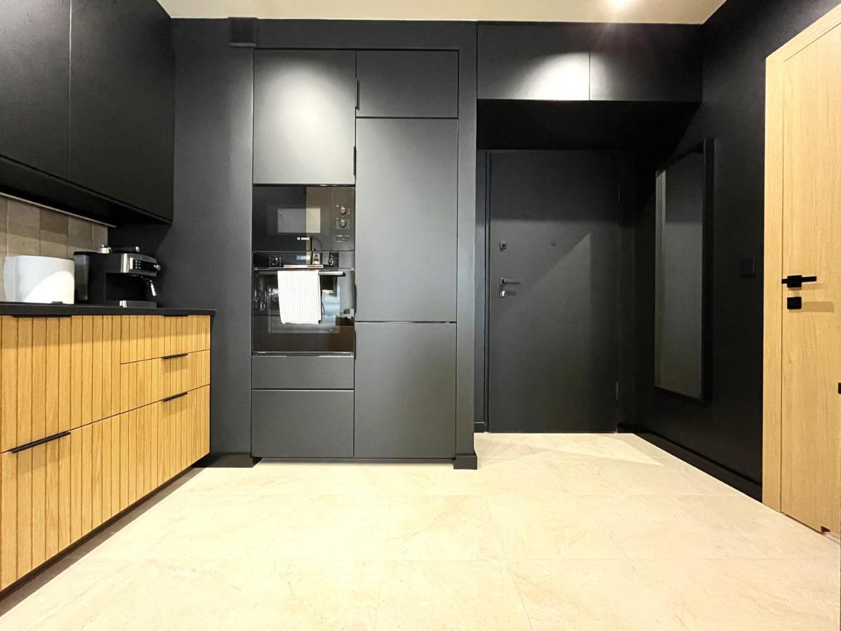 Wyszynskiego Apartment - Self Check-In 20H - Parking &Lift Wrocław Eksteriør billede